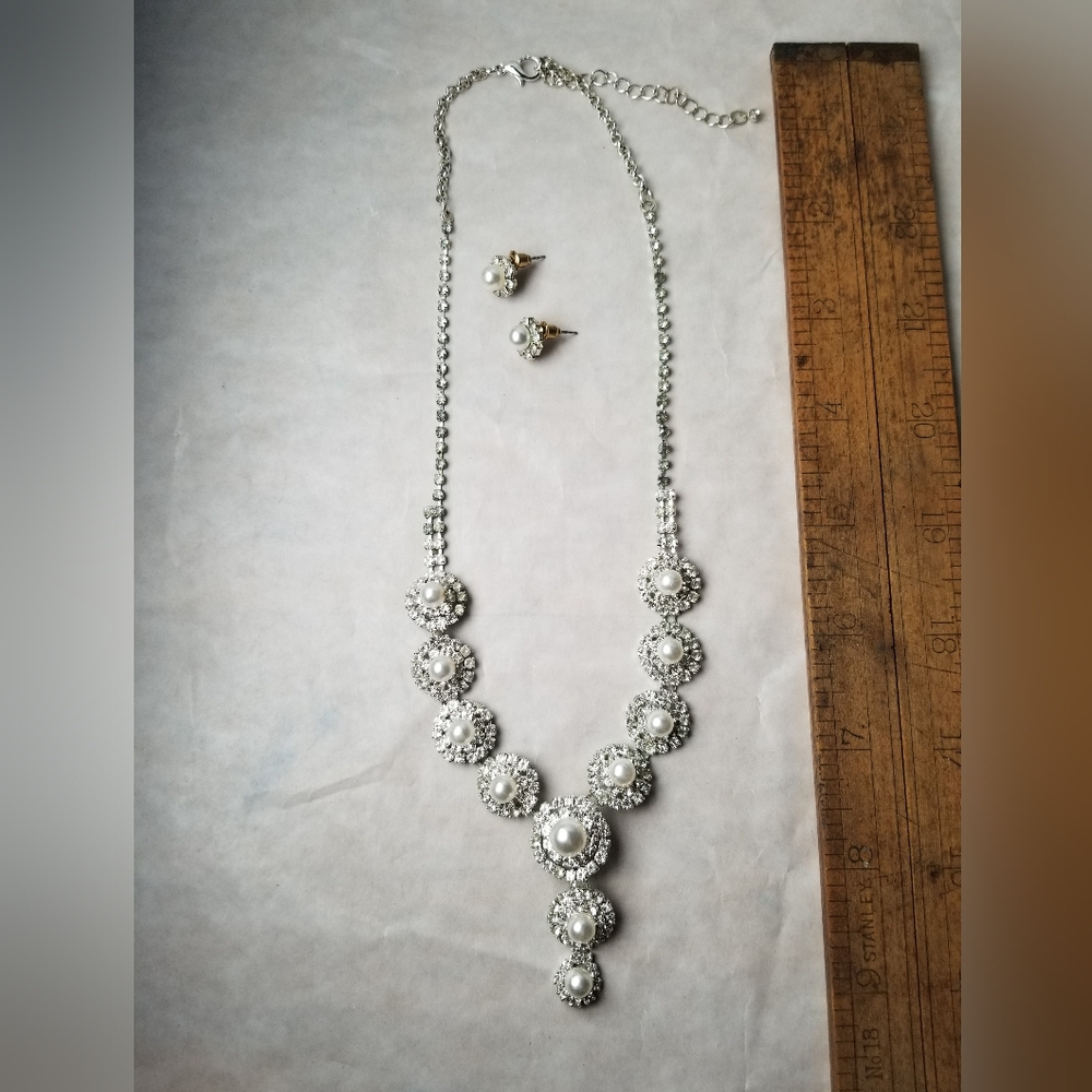 Matching Faux Pearl And Clear Gemstone Sunburst Necklace And Earrings